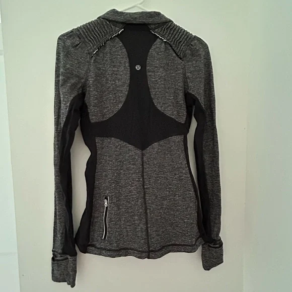 Lululemon Quarter Zip Size 6 - Picture 2 of 5